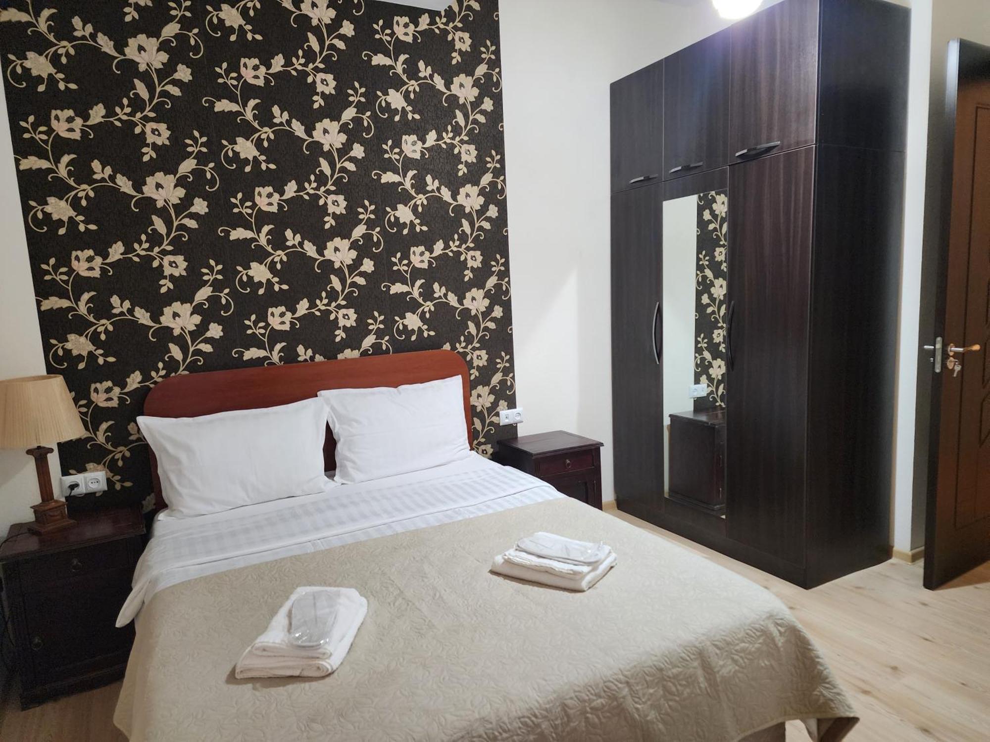 Vake-Saburtalo Hillside Apartment Tbilisi Ngoại thất bức ảnh